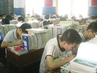 為了中高考，你到底要多拼才夠？家長快給孩子看看吧