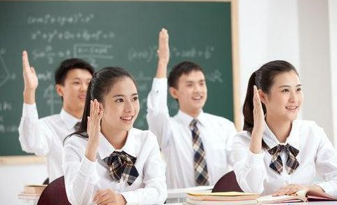 真情流露，高三的你們多愛惜愛惜自己