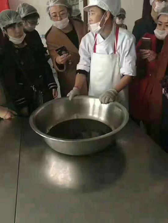 威海食藥監(jiān)局回應“小學食堂被質(zhì)疑使用地溝油”