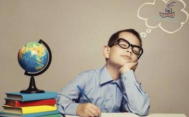 孩子學(xué)習(xí)拖拉、效率低，“元兇”竟是父母的這些舉動？