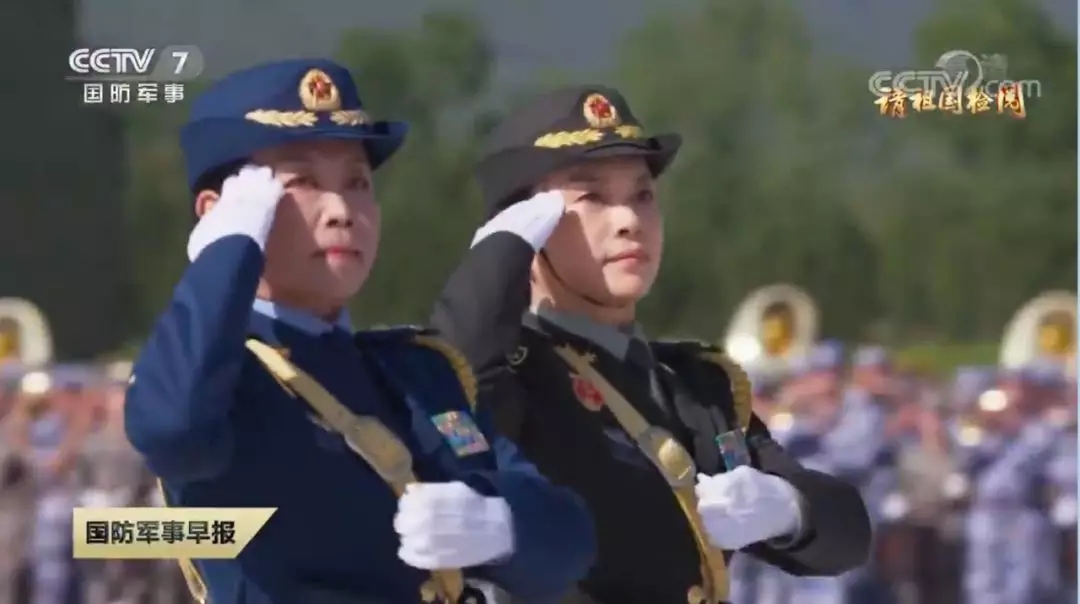 國慶大閱兵女將軍領(lǐng)隊(duì)，是她！