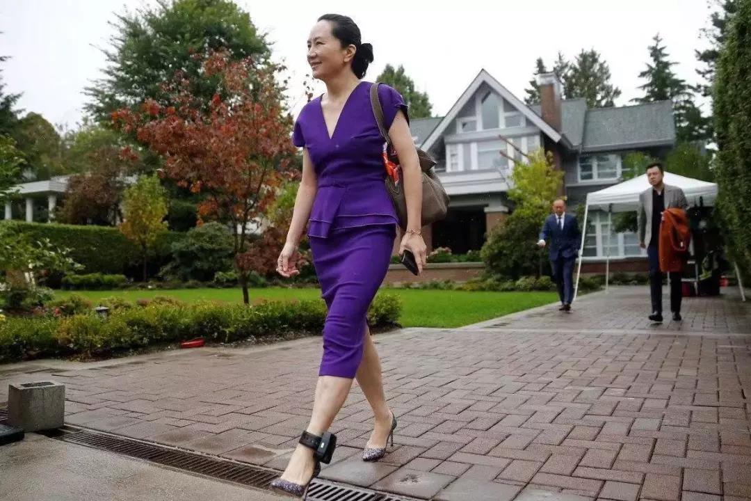 孟晚舟戴腳銬出庭，任正非輕松笑對：父母有多堅(jiān)強(qiáng)，孩子就有多強(qiáng)大