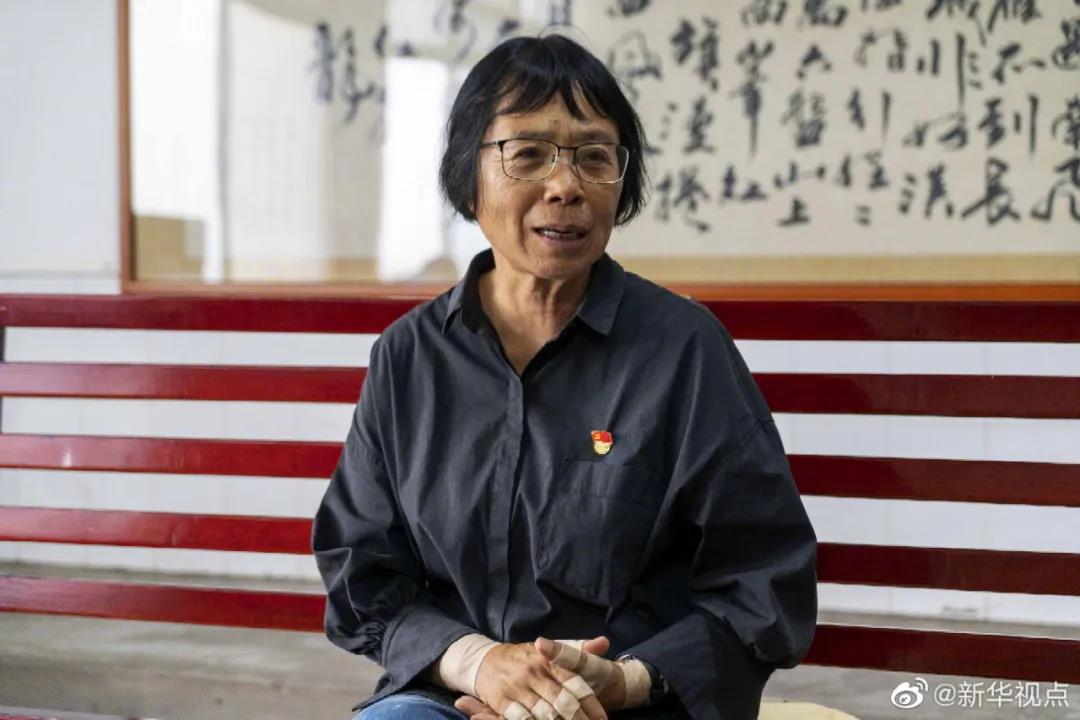 張桂梅人民日?qǐng)?bào)撰文：讓學(xué)生們遠(yuǎn)方有燈、腳下有路、眼前有光