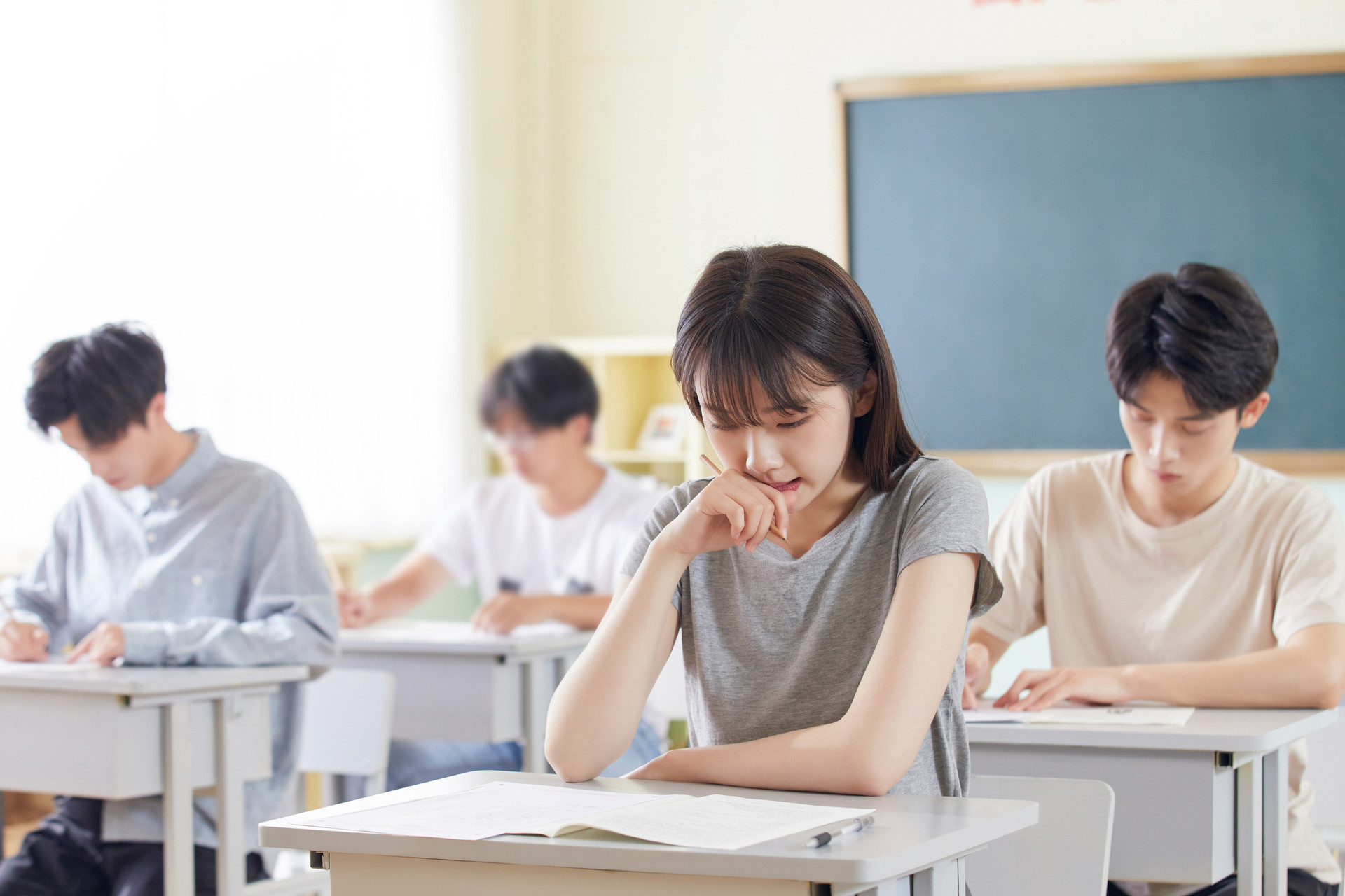@高中、初中畢業(yè)生，兩封信帶你看國家資助好政策